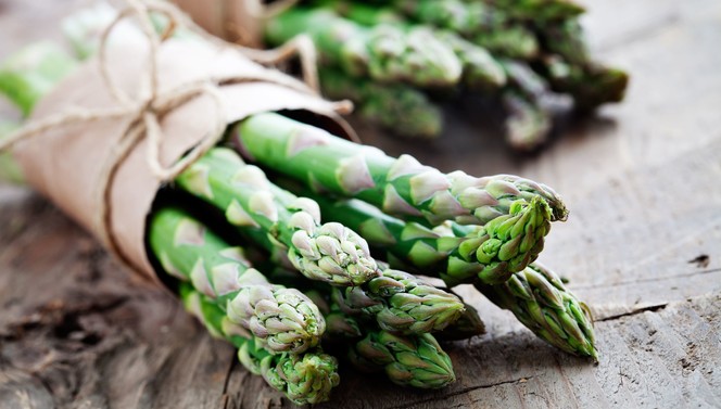 Green asparagus