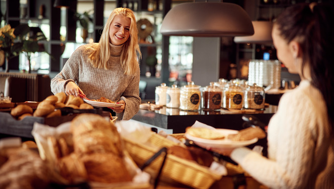 Breakfast buffet Van der Valk Hotel Veenendaal